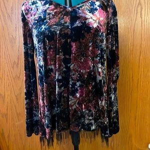 Tunic top by Chelsea & Theodore